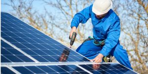 Installation Maintenance Panneaux Solaires Photovoltaïques à Courbiac